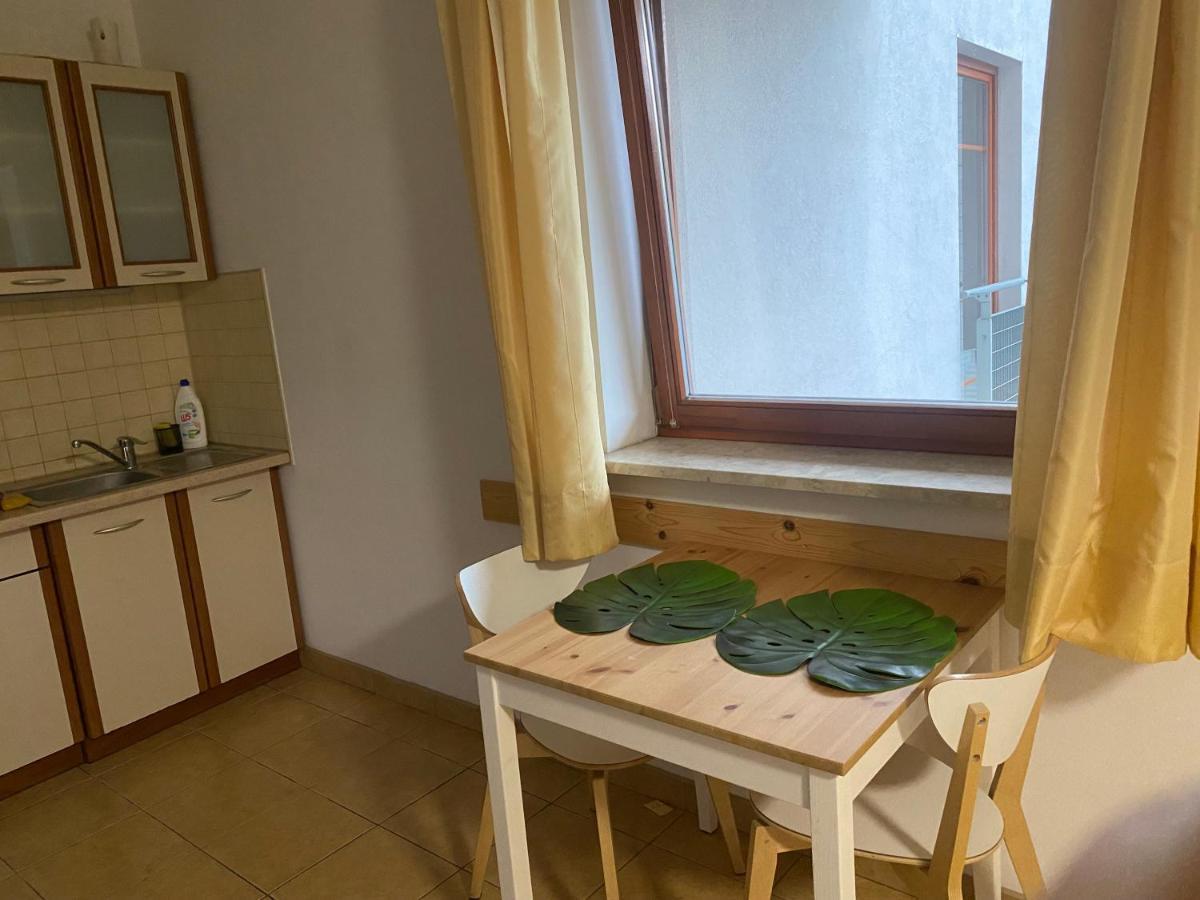 Komfortowy Apartament Na Florianskiej, Park Praski, Dw Wilenski,W Odleglosci Spaceru Od Starego Miasta, Milo Widziec Gosci Ze Zwierzetami Warsaw Exterior photo